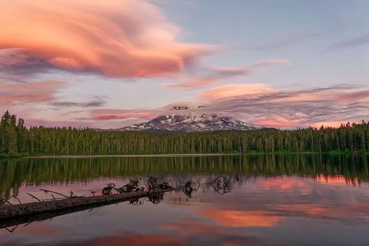 Mt. Rainier Sunset Lake Reflection — original wallpaper