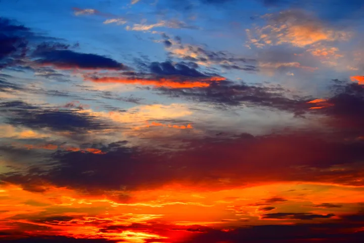 Warm Orange Sunset Sky With Glowing Clouds — original wallpaper