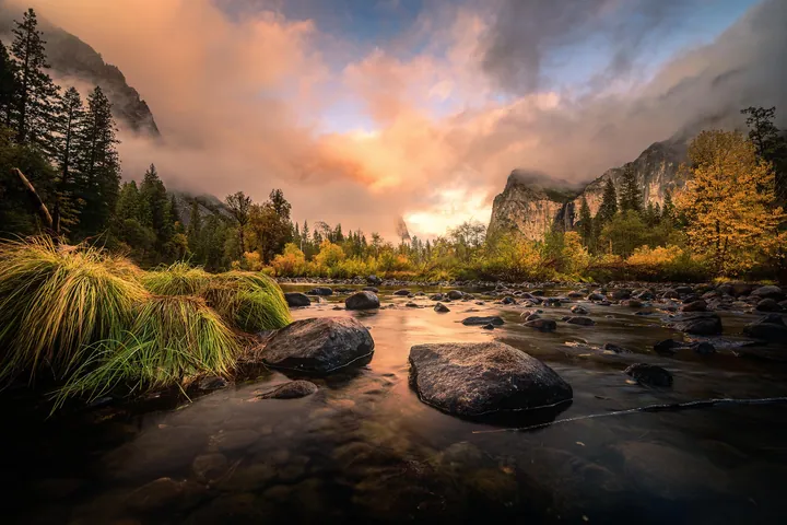 Yosemite Valley River And Clouds — original wallpaper