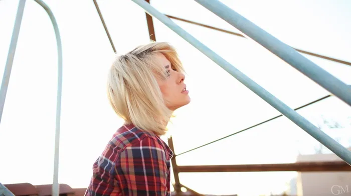 looking up, model, blonde wallpapers