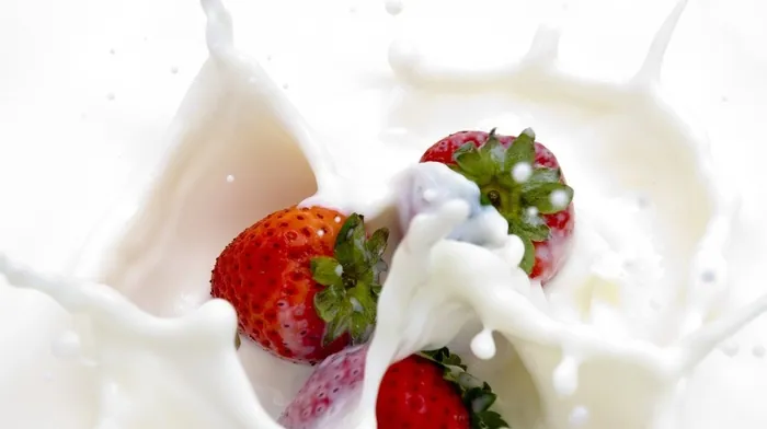 delicious, splash, strawberry wallpapers